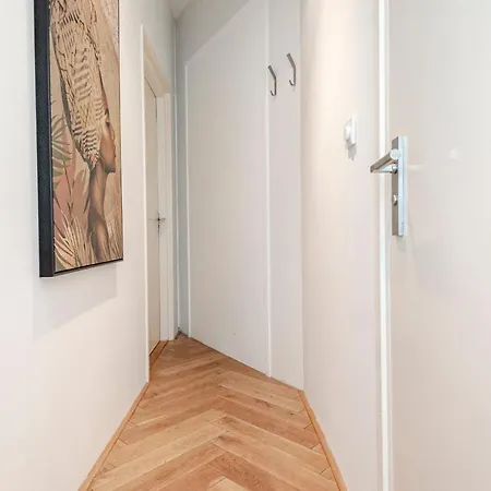 Διαμέρισμα Studio Estelle's With Private Parking