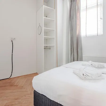 Studio Estelle's With Private Parking Апартаменты *